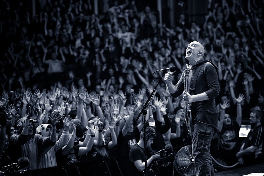 Christie Goodwin captures Devin Townsend singing at a show in 2015.