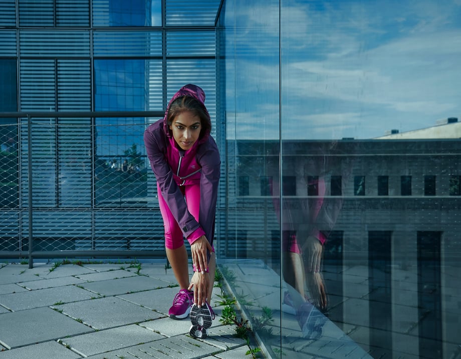Stevie Chris photographs a runner, Kinjal, for athletic brand Diadora.