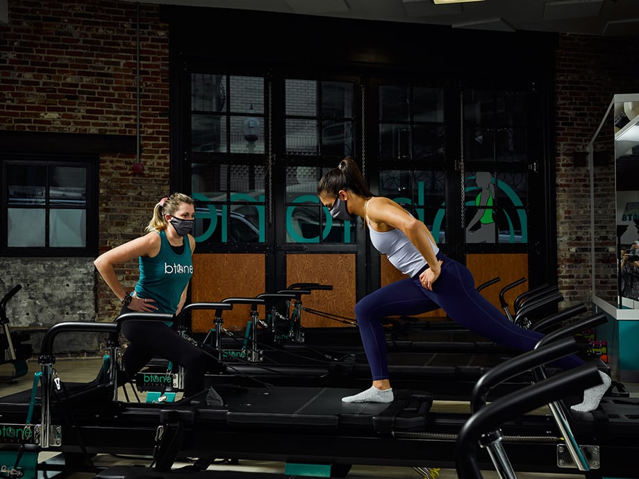 Doug Levy's photo of two women exercising at the gym for Vistaprint