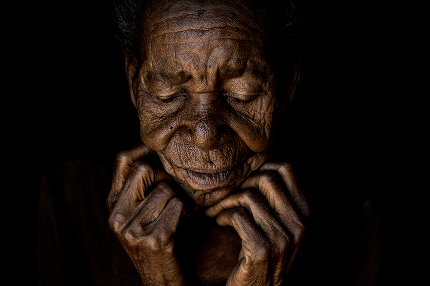 Grandmother Magadalena photographed by Gareth Bentley