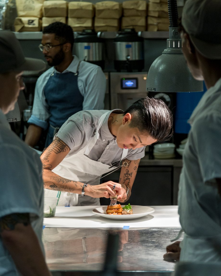 Bill Sallans photographs Kristen Kish during live service at Arlo Grey in Austin for Holland America Line.
