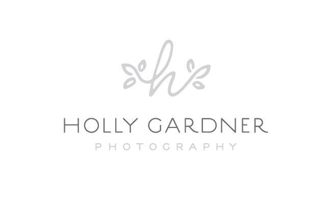 Holly Gardner logo mockup with motion alternating font