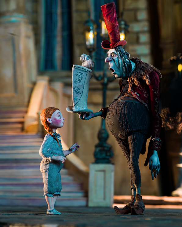  Los Angeles-based portrait, advertising, and travel photographer José Mandojana was commissioned by Wired Magazine to get a behind-the-scenes look at the film "The Boxtrolls."