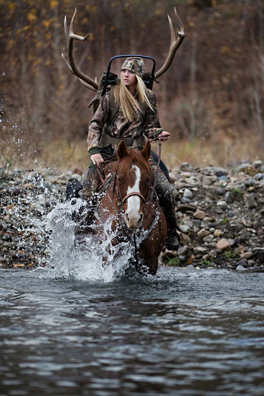  Idaho-based outdoor lifestyle photographer Hillary Maybery personal project focuses on a 15-year-old girl who elk hunts.