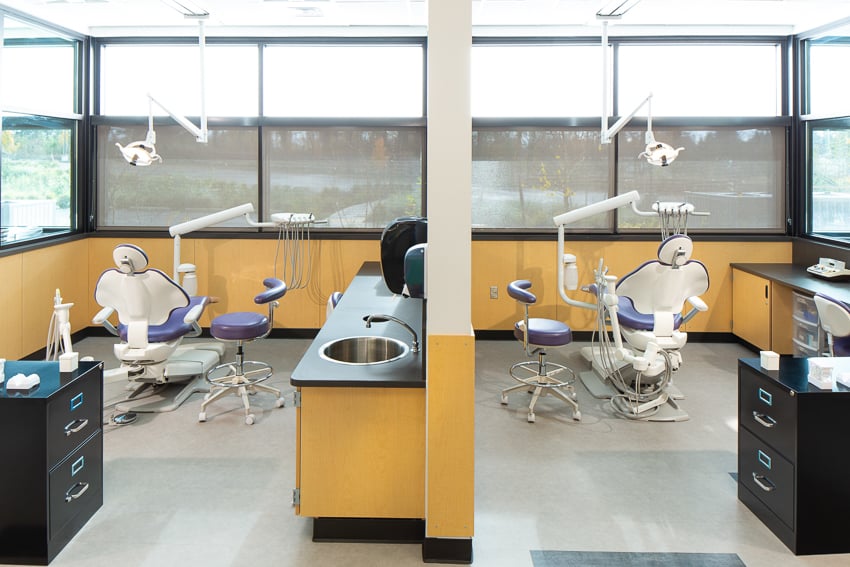 Andrew Buchanan's photo of the dental classroom laboratory built by Vanir Construction.