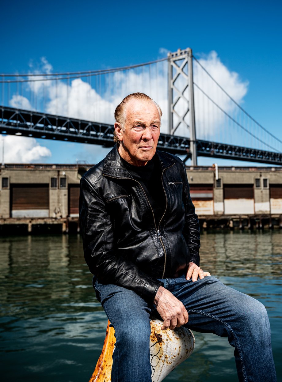 Winni Wintermeyer captures Uber driver Joe at the Bay Area waterfront for Der Spiegel