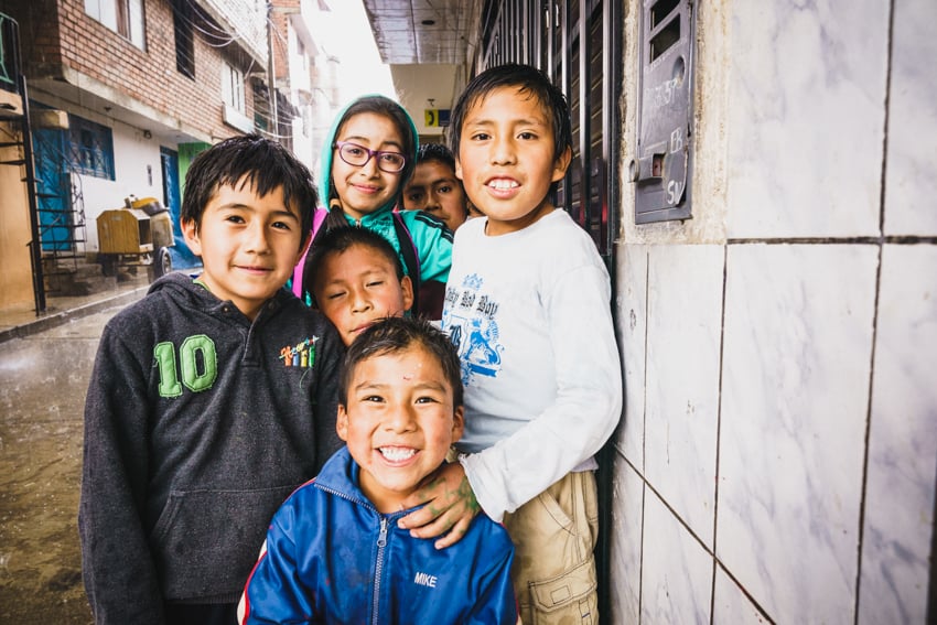 Local Peruvian children in Huaraz by Louis Arevalo