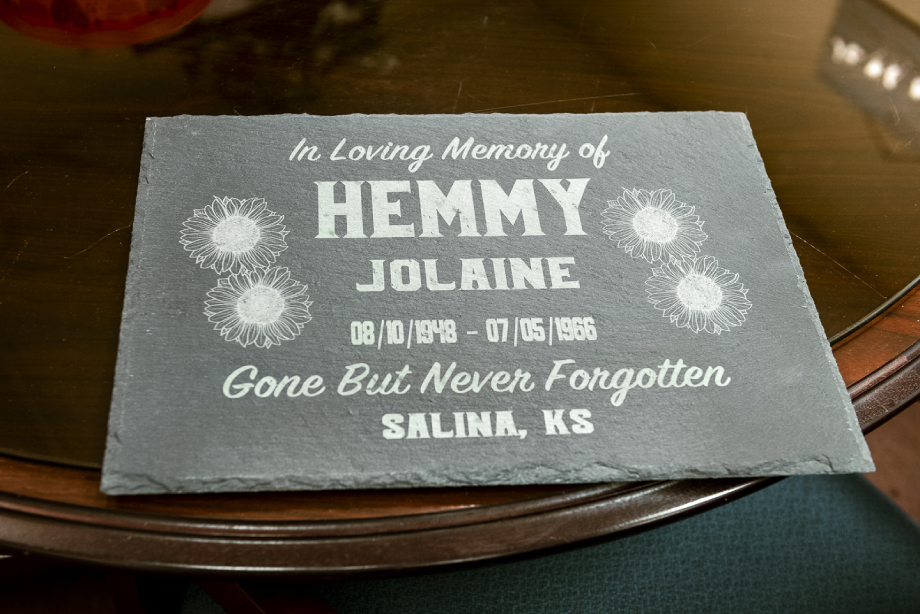 Plaque memorializing Jolaine Hemmy aka Pecos Jane shot by John Davidson for Texas Monthly