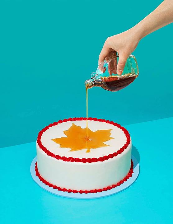Maple leaf cake by Toronto photographer Justin Poulsen