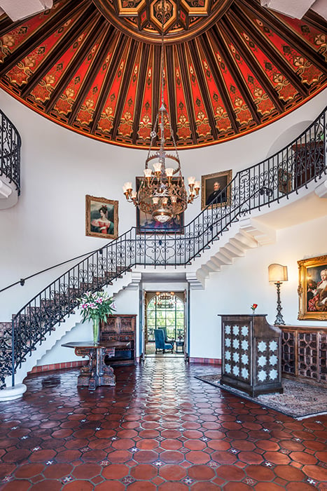 Wrigley mansion entrance shot by Michael Duerinckx