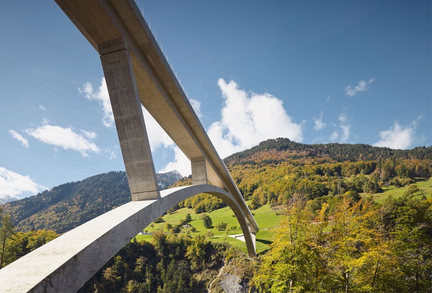 Photo of the Tamina Bridge in Switzerland
