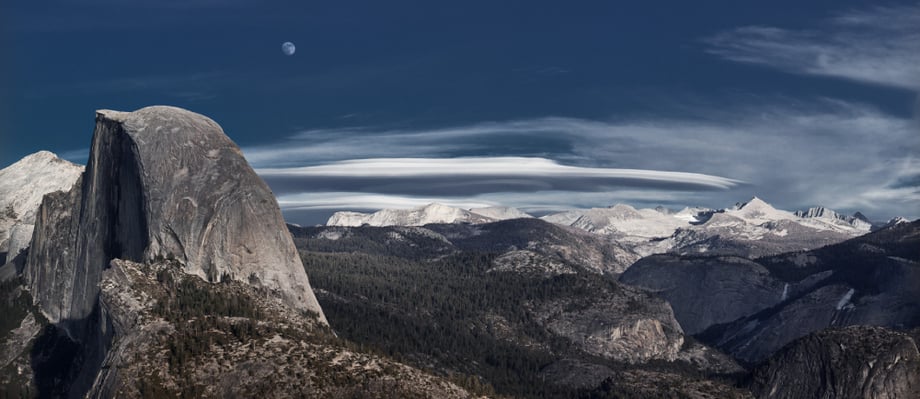 Landscape photography by Anthony Lindsey showing Yosemite National Park's Glacier Point Pano